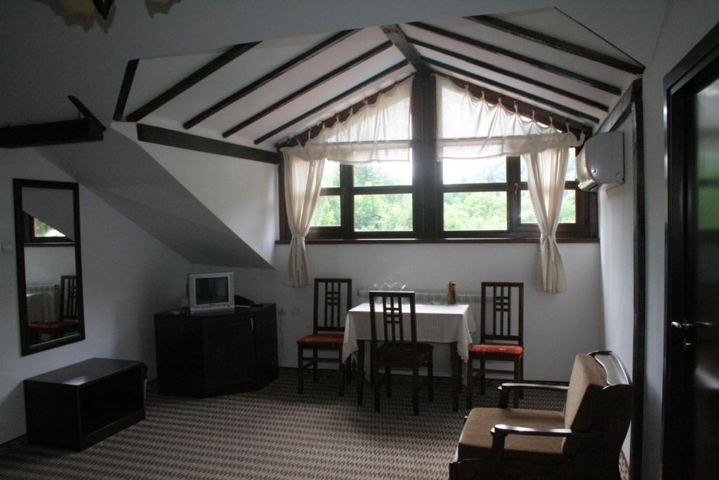 Family Bile Hotel